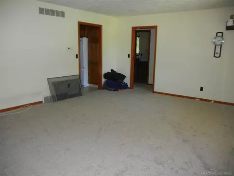 418 E North, Owosso, MI 48867 photo 5