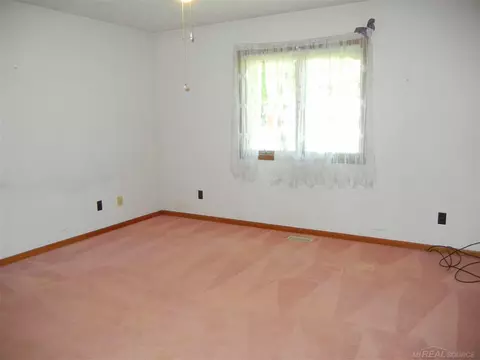 418 E North, Owosso, MI 48867 photo 6