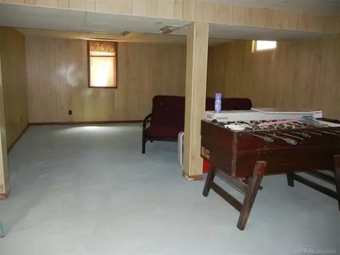 418 E North, Owosso, MI 48867 photo 15