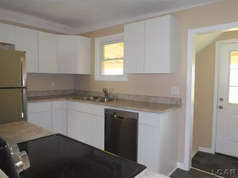2803 Carson, Adrian, MI 49221 photo 4