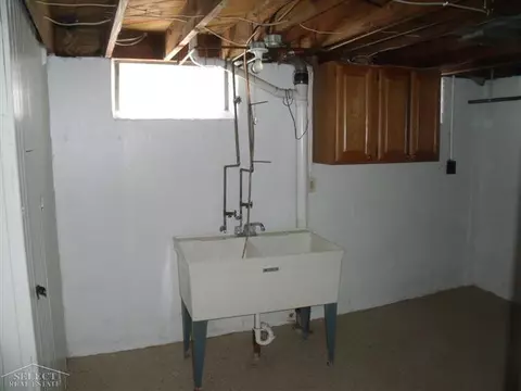 23148 David, Eastpointe, MI 48021 photo 16