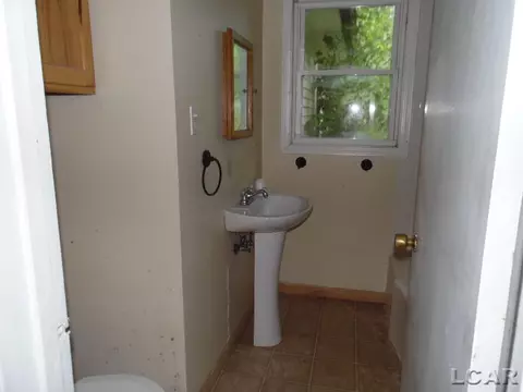 1450 Moore, Adrian, MI 49221 photo 7