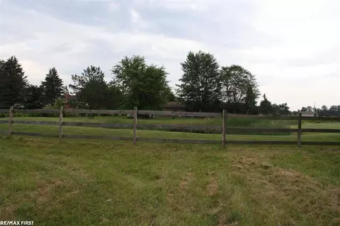 64655 North, Ray, MI 48096 photo 5