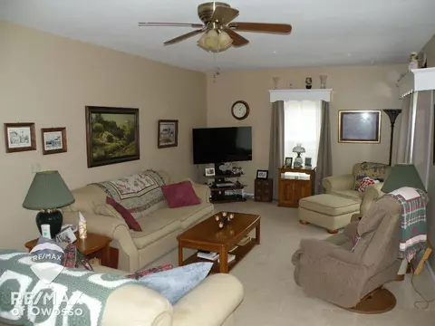 507 E Williams, Owosso, MI 48867 photo 6