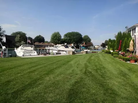 7230 Harbor, Algonac, MI 48001 photo 28
