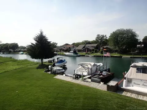 7230 Harbor, Algonac, MI 48001 photo 23