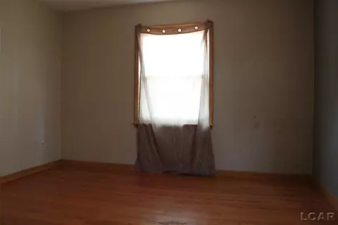 548 Budlong, Adrian, MI 49221 photo 7
