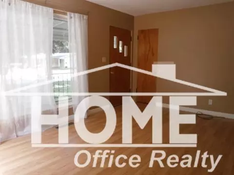 924 Pine, Owosso, MI 48867 photo 2
