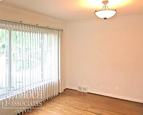 341 Rivard, Grosse Pointe, MI 48230 photo 6