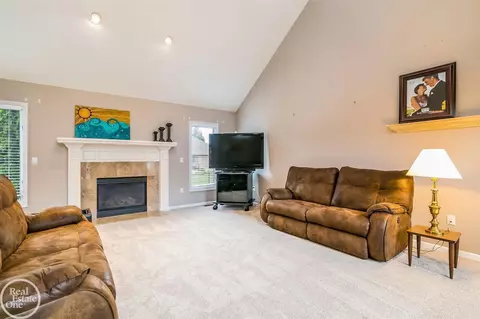 48802 Boardwalk, Macomb, MI 48044 photo 5