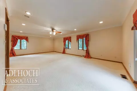 35 Clairview, Grosse Pointe Shores, MI 48236 photo 12