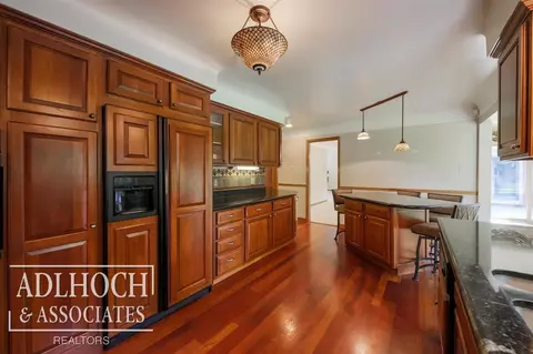 35 Clairview, Grosse Pointe Shores, MI 48236 photo 2