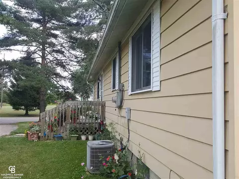 315 E Aldrich, Capac, MI 48014 photo 9