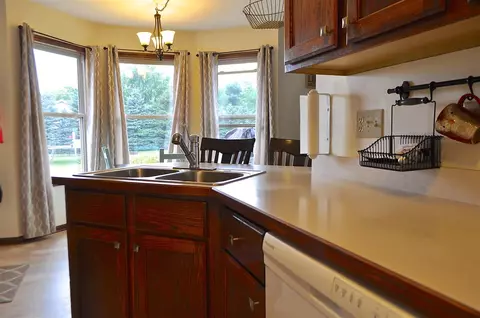 605 Clearwater, Perry, MI 48872 photo 5