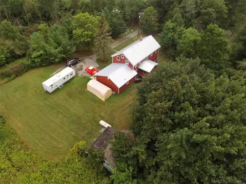 8596 Bartel, Columbus, MI 48063 photo 8