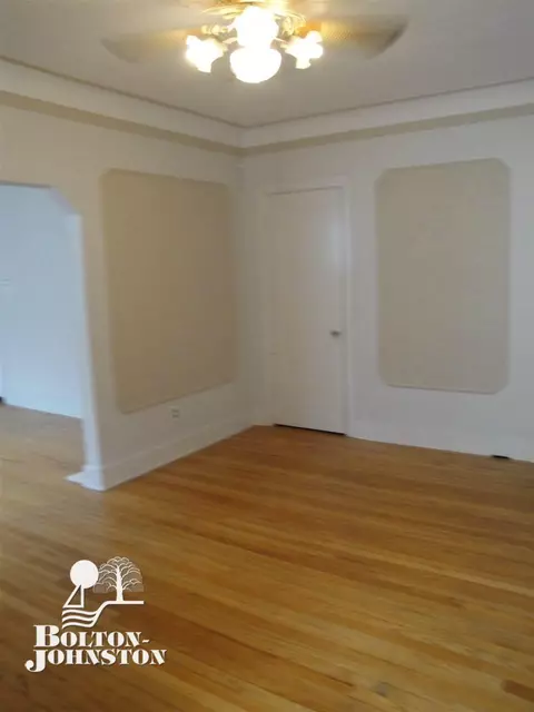 330 Rivard, Grosse Pointe, MI 48230 photo 9