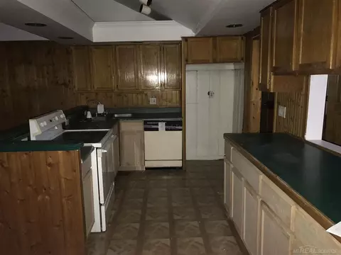 4758 Cuttle, Saint Clair, MI 48079 photo 11