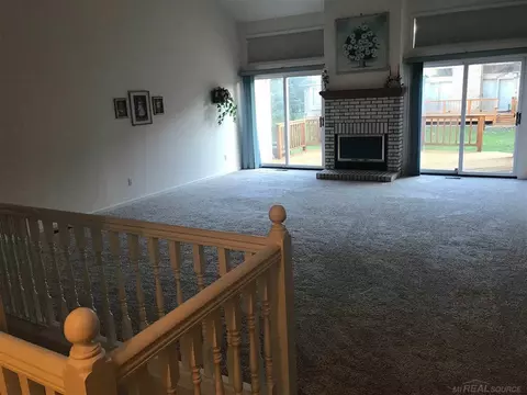 16830 Pebble, Macomb, MI 48042 photo 7