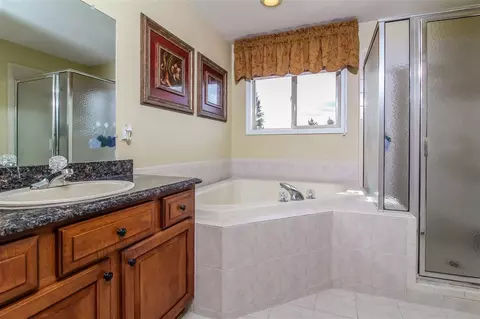 21386 Brooklyn, Macomb, MI 48044 photo 32