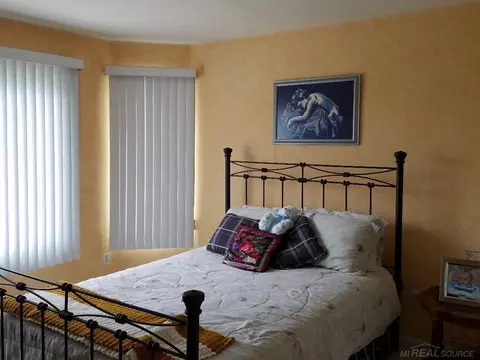 47879 Daisy, Macomb, MI 48044 photo 17