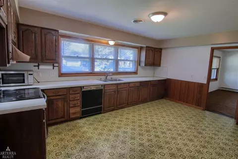 4900 Calvert, Troy, MI 48085 photo 15