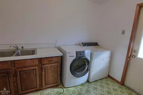 4900 Calvert, Troy, MI 48085 photo 17