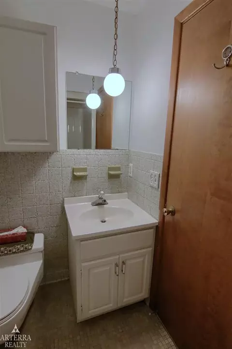 4900 Calvert, Troy, MI 48085 photo 10