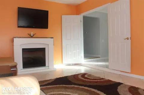 18275 Elm, Macomb, MI 48044 photo 27