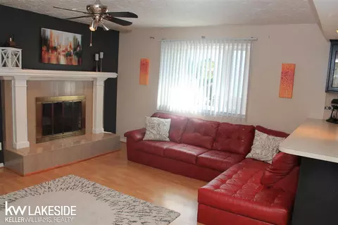 18275 Elm, Macomb, MI 48044 photo 24