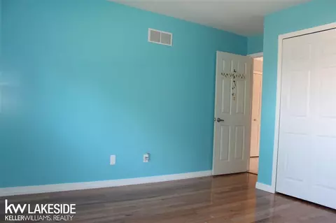 18275 Elm, Macomb, MI 48044 photo 38