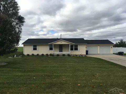 4776 Cottrell, Vassar, MI 48768 photo 1