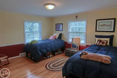 595 Thorn Tree, Grosse Pointe Woods, MI 48236 photo 21