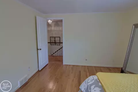 595 Thorn Tree, Grosse Pointe Woods, MI 48236 photo 20
