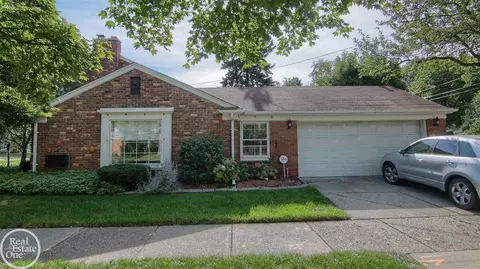 595 Thorn Tree, Grosse Pointe Woods, MI 48236 photo 38