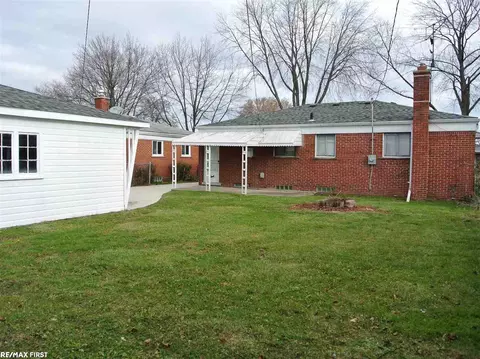 24615 Teppert, Eastpointe, MI 48021 photo 17