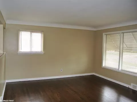 24615 Teppert, Eastpointe, MI 48021 photo 2