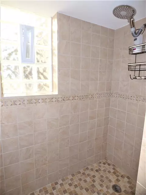 32362 Hampton Ct, Fraser, MI 48026 photo 22