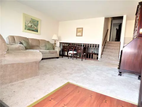 32362 Hampton Ct, Fraser, MI 48026 photo 6