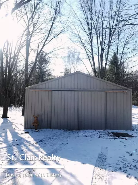 7749 Puttygut, East China, MI 48054 photo 12