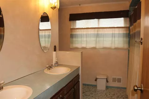 15741 Exeter, Fraser, MI 48026 photo 12