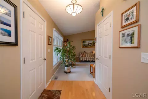3102 Cobblestone, Tecumseh, MI 49286 photo 13