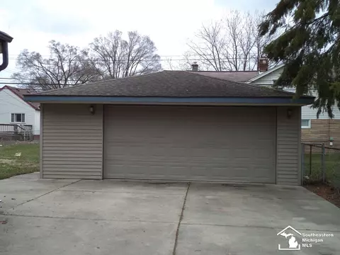 6069 Beech Daly, Taylor, MI 48180 photo 12