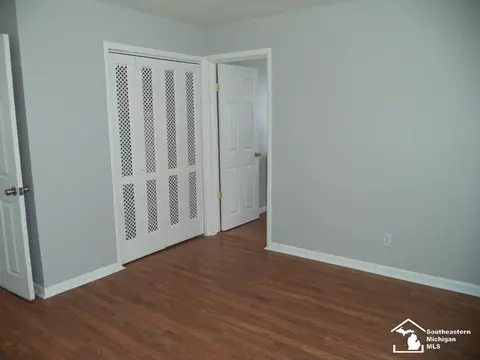 6069 Beech Daly, Taylor, MI 48180 photo 6