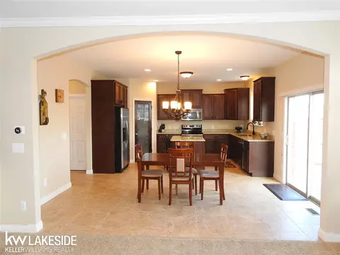 22494 Brantingham, Macomb, MI 48044 photo 13