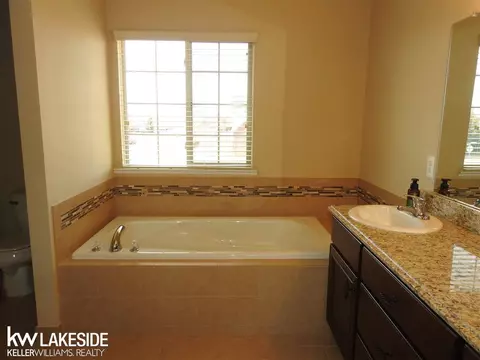 22494 Brantingham, Macomb, MI 48044 photo 30