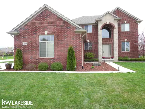 22494 Brantingham, Macomb, MI 48044 photo 1