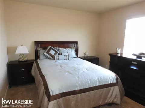 22494 Brantingham, Macomb, MI 48044 photo 20