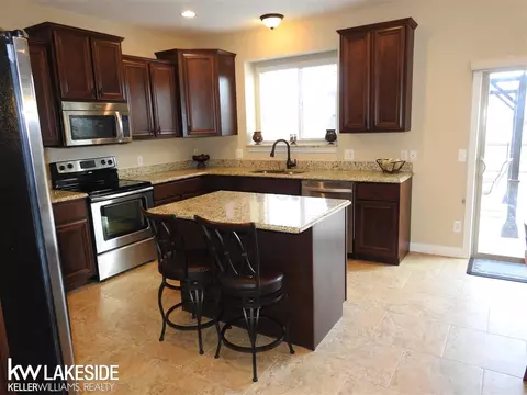 22494 Brantingham, Macomb, MI 48044 photo 15