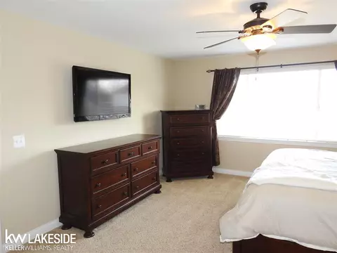 22494 Brantingham, Macomb, MI 48044 photo 28