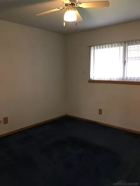 27112 Bradner, Warren, MI 48088 photo 32